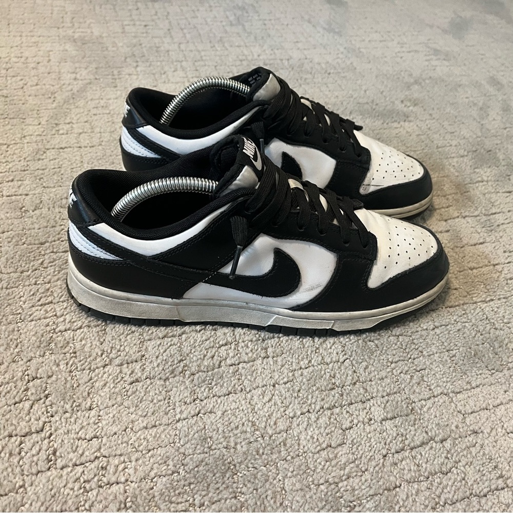 Nike dunk pandas, men’s size 9, good condition